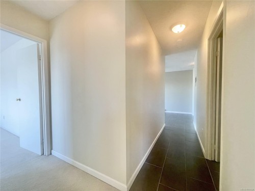 201-550 Bradley St, Nanaimo, BC - Indoor Photo Showing Other Room