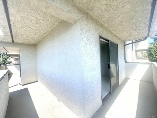 201-550 Bradley St, Nanaimo, BC - Outdoor With Balcony With Exterior