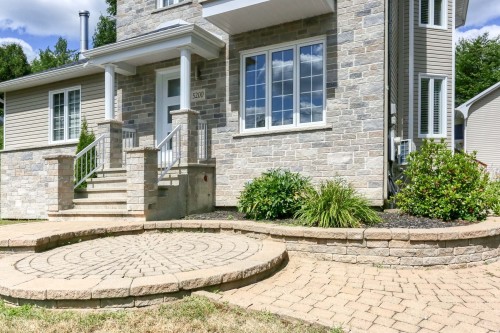 Front of Structure - 5200 Rue De L'Église, Notre-Dame-Du-Mont-Carmel, QC - Outdoor