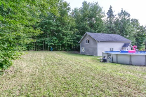 Courtyard - 5200 Rue De L'Église, Notre-Dame-Du-Mont-Carmel, QC - Outdoor With Above Ground Pool