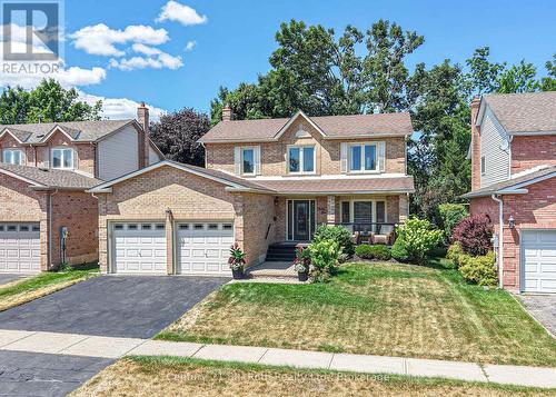 34 BRANDON CRESCENT  Orillia, ON L3V 7P6