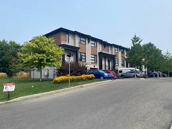 691Z Rue Papineau  Boisbriand, QC J7G 0A2
