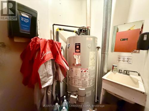 196 Dundas Street, London East (East K), ON 