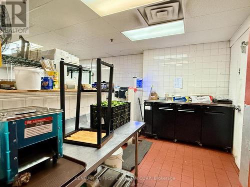 196 Dundas Street, London East (East K), ON 