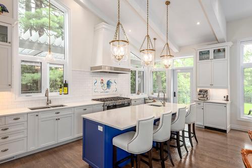 Kitchen - 2318 Imp. Des Trilles, Magog, QC - Indoor Photo Showing Kitchen With Double Sink With Upgraded Kitchen