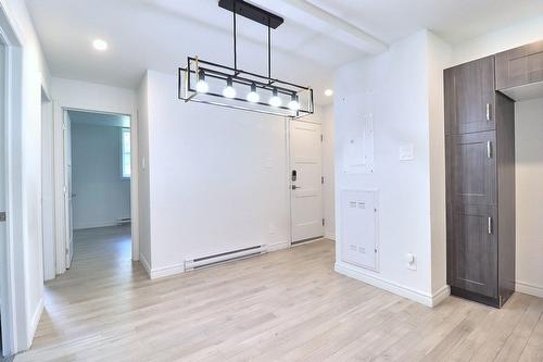 Corridor - 1895 Boul. Benoît-Xv, Québec (La Cité-Limoilou), QC - Indoor Photo Showing Other Room