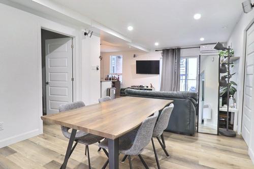 Salle à manger - 1885 Boul. Benoît-Xv, Québec (La Cité-Limoilou), QC - Indoor Photo Showing Dining Room