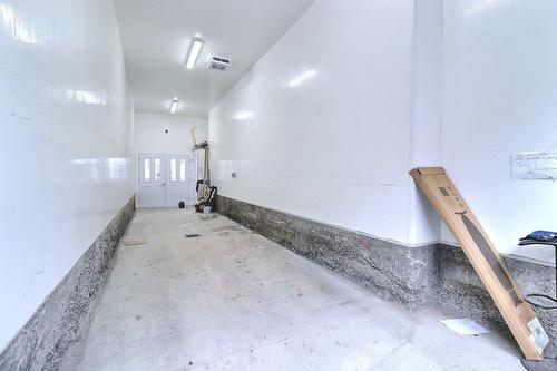 Garage - 1885 Boul. Benoît-Xv, Québec (La Cité-Limoilou), QC - Indoor