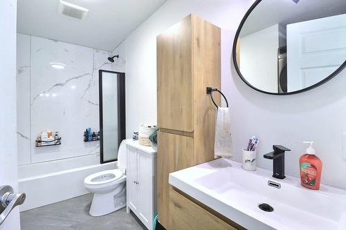 Salle de bains - 1885 Boul. Benoît-Xv, Québec (La Cité-Limoilou), QC - Indoor Photo Showing Bathroom