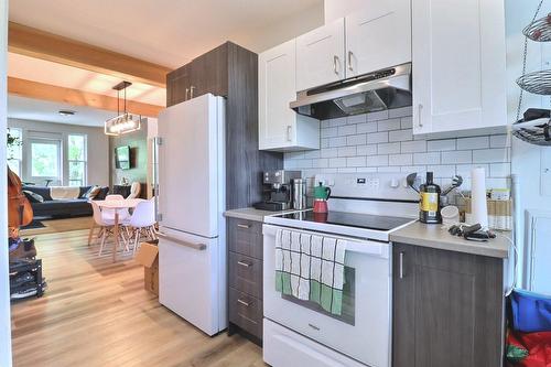 Cuisine - 1885 Boul. Benoît-Xv, Québec (La Cité-Limoilou), QC - Indoor Photo Showing Kitchen