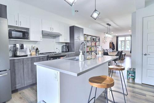 Cuisine - 1885 Boul. Benoît-Xv, Québec (La Cité-Limoilou), QC - Indoor Photo Showing Kitchen With Upgraded Kitchen