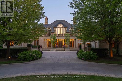 2054 Lakeshore Road E, Oakville (Fd Ford), ON - Outdoor