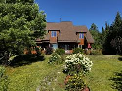 90 Ch. de l'Iris  Mont-Blanc, QC J0T 2G0