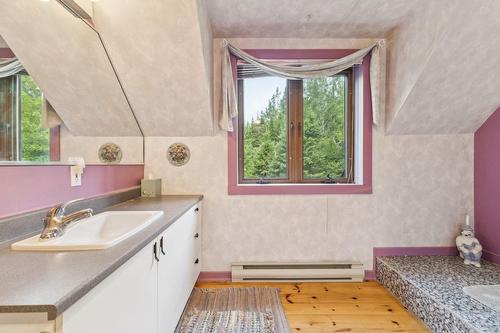 Salle de bains - 90 Ch. De L'Iris, Mont-Blanc, QC - Indoor Photo Showing Bathroom