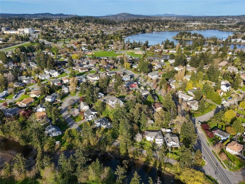 299 Gull Rd, View Royal, BC 