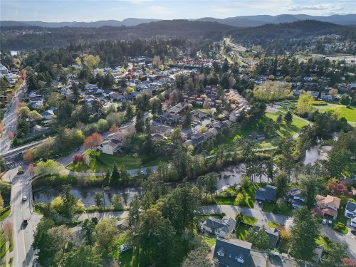 299 Gull Rd, View Royal, BC 