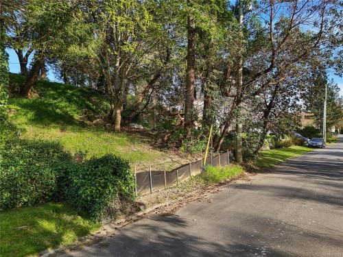 299 Gull Rd, View Royal, BC 