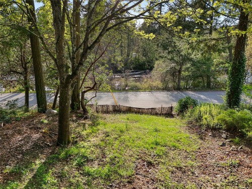 299 Gull Rd, View Royal, BC 