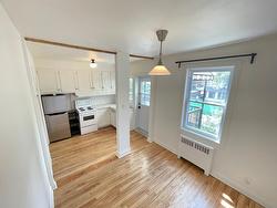 310 Av. Westminster N.  Montréal-Ouest, QC H4X 1Z7