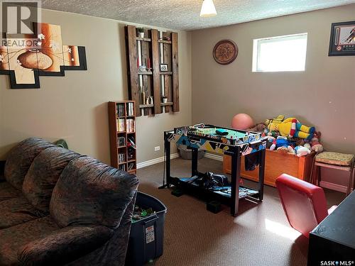 229 4Th Avenue E, Gravelbourg, SK - Indoor