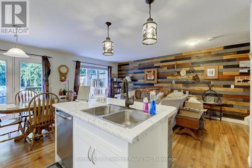 3 - 176 Ferguson Drive, Woodstock (Woodstock - South), ON - Indoor Photo Showing Kitchen With Double Sink