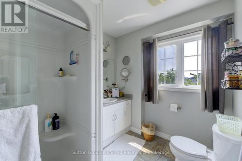 3 - 176 Ferguson Drive, Woodstock (Woodstock - South), ON - Indoor Photo Showing Bathroom