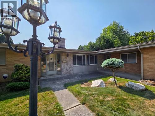 64 Parkwood DRIVE  Chatham, ON N7M 2B2