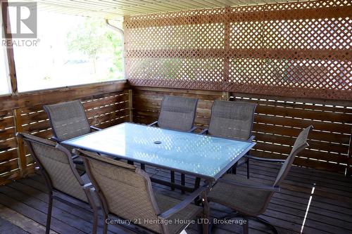 8292 Feren Drive S, Niagara Falls (Ascot), ON - Outdoor With Deck Patio Veranda With Exterior