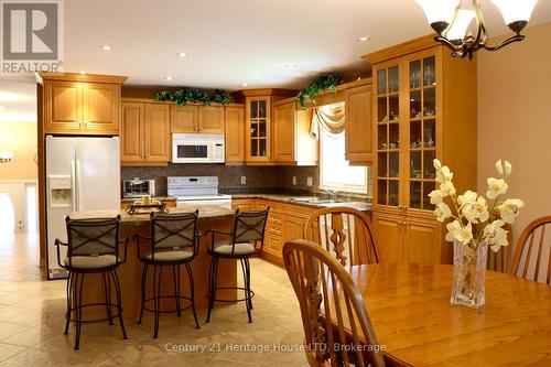 8292 Feren Drive S, Niagara Falls (Ascot), ON - Indoor