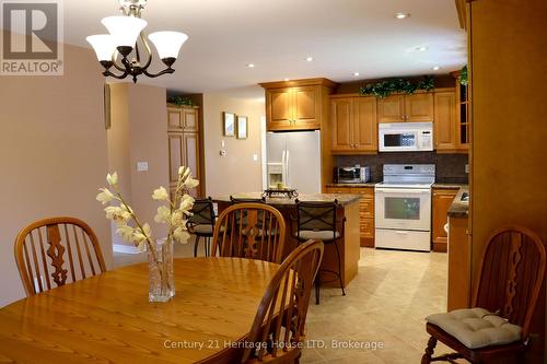 8292 Feren Drive S, Niagara Falls (Ascot), ON - Indoor Photo Showing Other Room