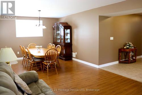 8292 Feren Drive S, Niagara Falls (Ascot), ON - Indoor