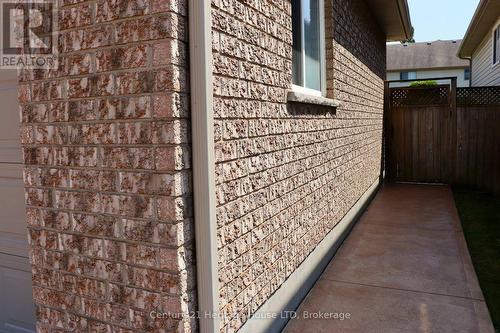 8292 Feren Drive S, Niagara Falls (Ascot), ON - 