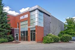 400-10 Rue Gaston-Dumoulin  Blainville, QC J7C 0E6