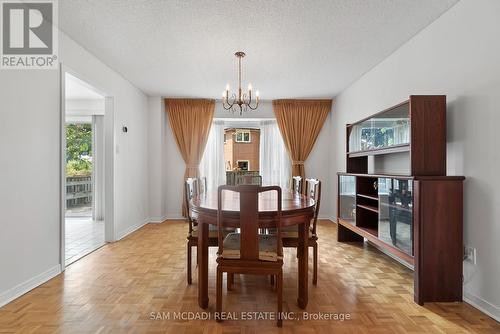 3346 Palgrave Road, Mississauga, ON - Indoor Photo Showing Dining Room