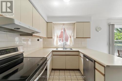 3346 Palgrave Road, Mississauga, ON - Indoor Photo Showing Kitchen With Double Sink