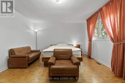 3346 Palgrave Road, Mississauga, ON - Indoor