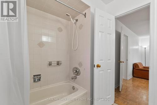 3346 Palgrave Road, Mississauga, ON - Indoor Photo Showing Bathroom