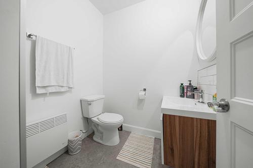 Logement - 249  - 259 Rue Notre-Dame E., Victoriaville, QC - Indoor Photo Showing Bathroom