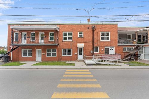 Extérieur - 249  - 259 Rue Notre-Dame E., Victoriaville, QC - Outdoor With Facade