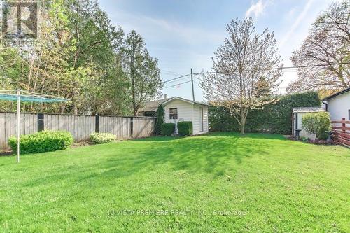 171 Sterling Street, London East (East C), ON - Outdoor With Backyard