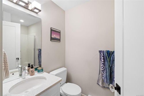 5100 Dunn Pl, Nanaimo, BC 