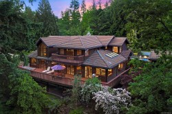 1717 Glen Urquhart Dr  Courtenay, BC V9N 3Y3