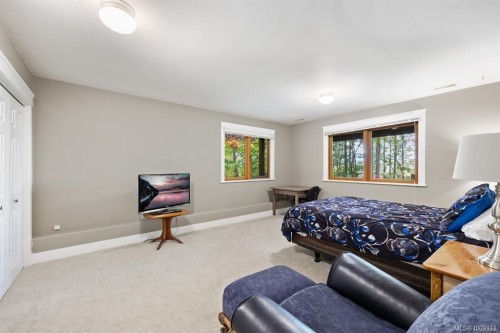 1717 Glen Urquhart Dr, Courtenay, BC 