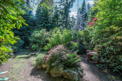 1717 Glen Urquhart Dr, Courtenay, BC 