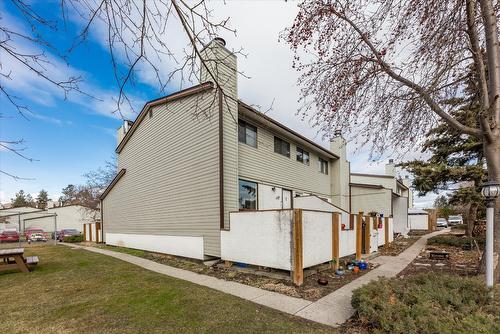 409-2100 43 Avenue  Vernon, BC V1T 3K5