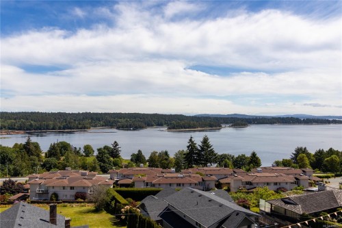 502-201 Dogwood Dr, Ladysmith, BC - Outdoor With Body Of Water With View