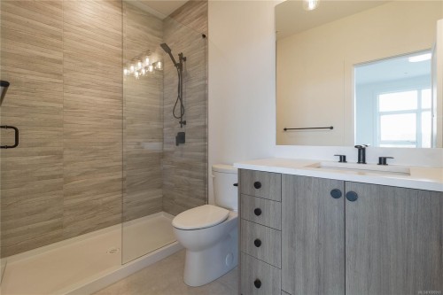 502-201 Dogwood Dr, Ladysmith, BC - Indoor Photo Showing Bathroom