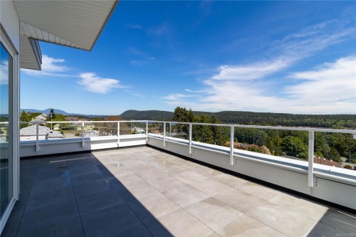 502-201 Dogwood Dr, Ladysmith, BC - Outdoor With Balcony With View With Exterior