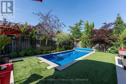 6456 Armelina Crescent, Niagara Falls (Forestview), ON - Outdoor With In Ground Pool With Backyard