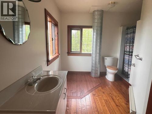 3272 Millar Road, Smithers, BC - Indoor Photo Showing Bathroom